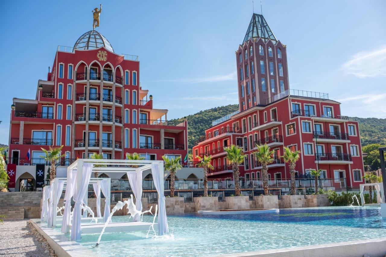 Alchemist Residence Von Goldenburg Belashtitsa المظهر الخارجي الصورة