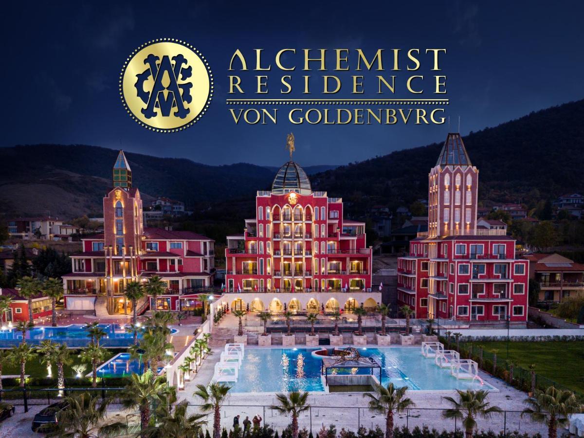 Alchemist Residence Von Goldenburg Belashtitsa المظهر الخارجي الصورة
