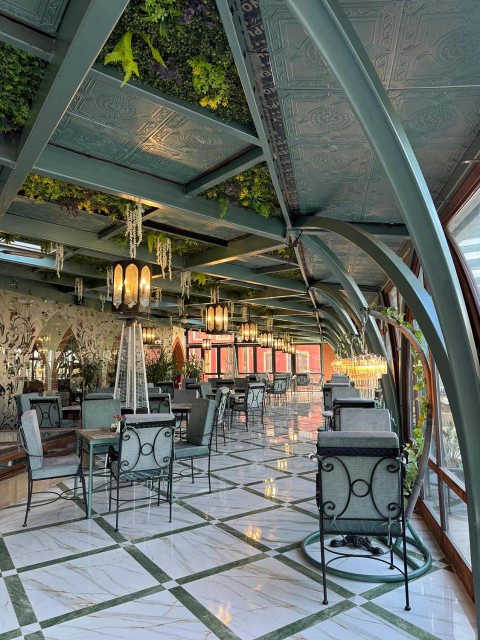 Alchemist Residence Von Goldenburg Belashtitsa المظهر الخارجي الصورة